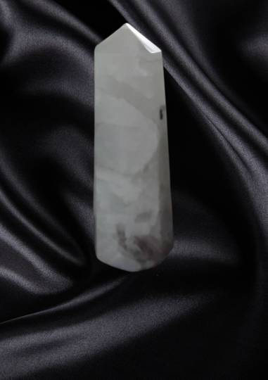 Moonstone Crystal Point R38